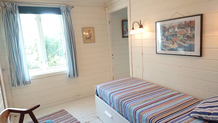 dhoma gjumi në katin e poshtëm