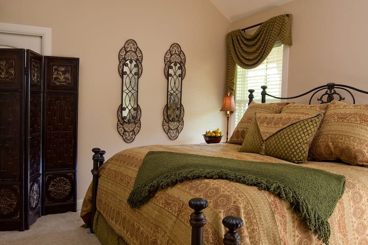 Inn on Lake Granbury - The Cottage