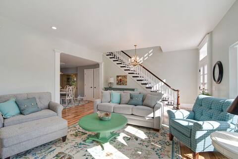 The Summer House  at 319 Chamberlain