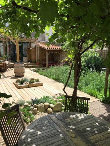 Maison d’artistes, grd jardin & piscine Bdx centre gallery image 3