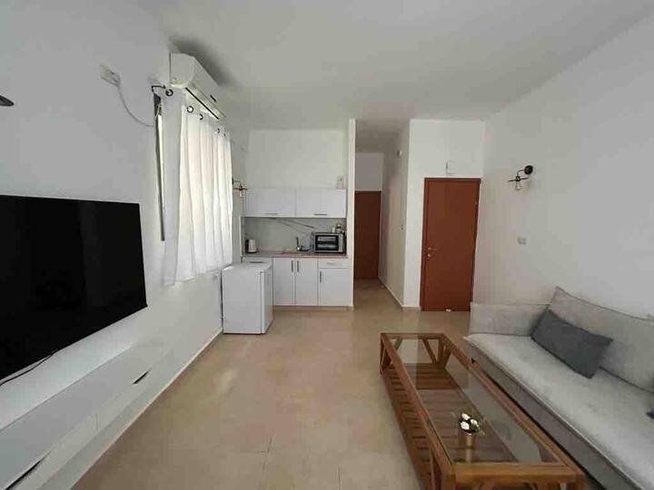 Spacious one minute studio apartment from the beach Apartments for Rent in Tel AvivYafo, Tel