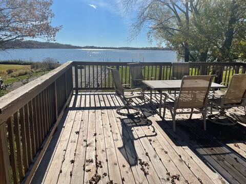 French Lake Lodge - lake front