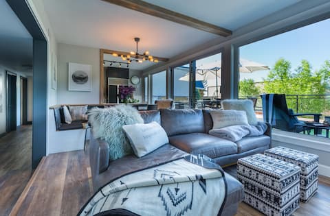 Popular Airbnb listing: luxury modern unique penthouse downtown Kimberley in Kimberley