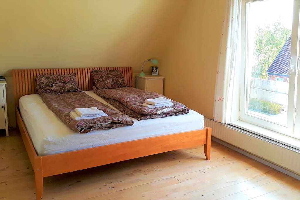 Privat room (double bed) with a view