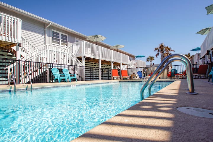 Seaside Treasures- Pelican Landing Villas- Unit 1