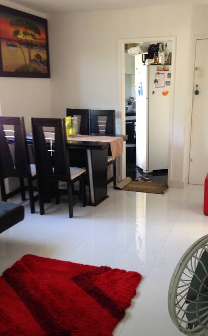 Mesa com 04 cadeiras
