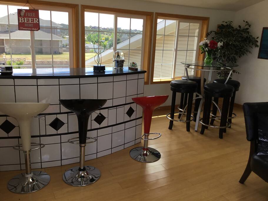 Sun Room/ Bar