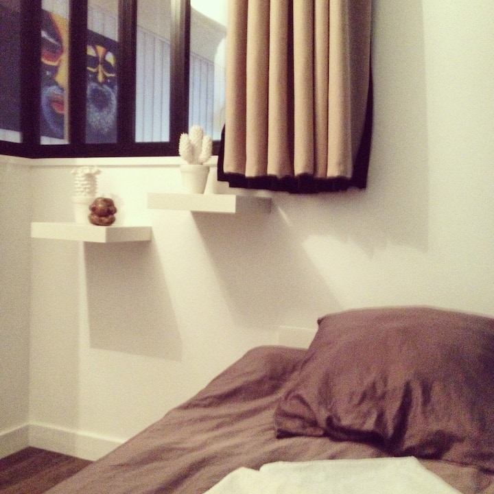 חדר שינה 2: מיטה נפתחת, מיטה נפתחת אחת.