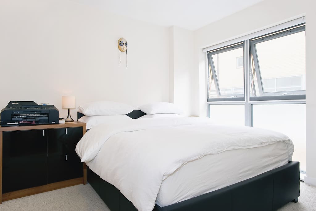 Super comfortable luxury UK King size bed