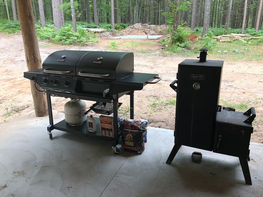 Propane and charcoal grill combo and smoker