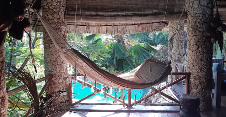 AJABU NYUMBA Villa with pool in 300mt from the sea