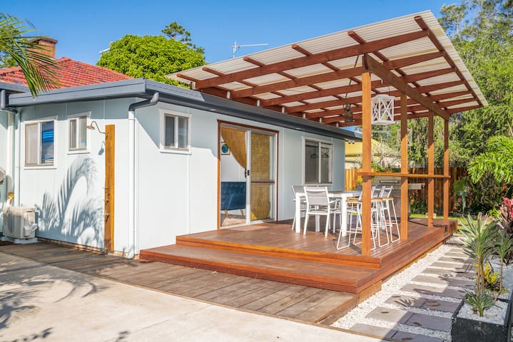 Cottage on Middleton – Entire property