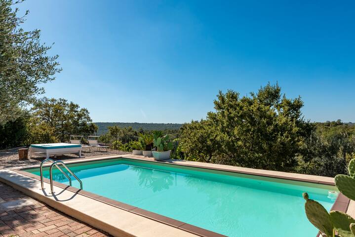 Charming Trulli with Pool for 8 people in Monopoli gallery image 3
