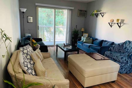 Kelowna's affordable room close to hospital, beach