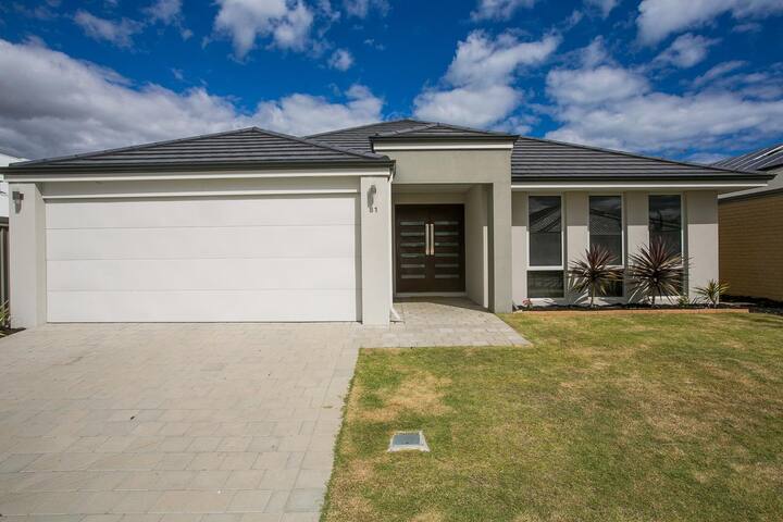 Indian Ocean Retreat ALKIMOSS