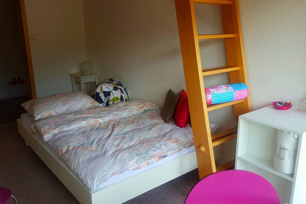 air bnb room