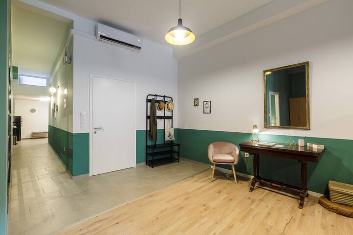 DOWNTOWN DESIGNER LOFT 1 – ACROPOLIS VIEW ROOFTOP gallery image 5