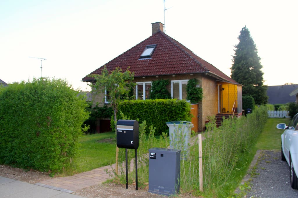 The house as you arrive.