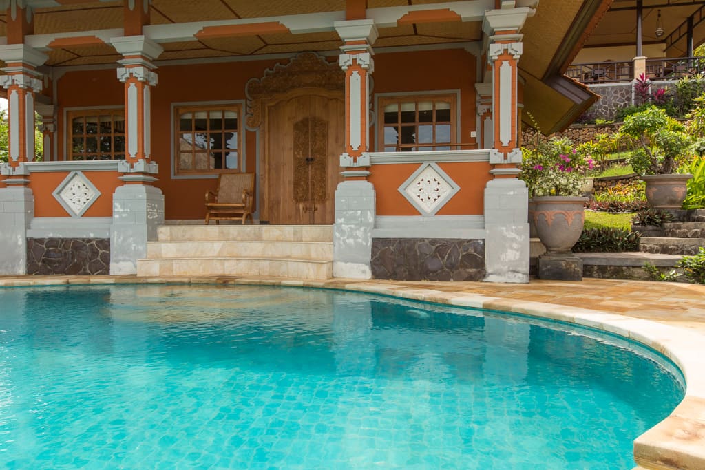 Private pool