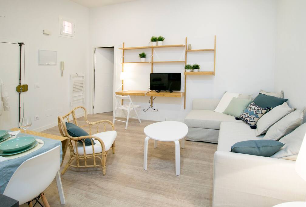 Salon overview
