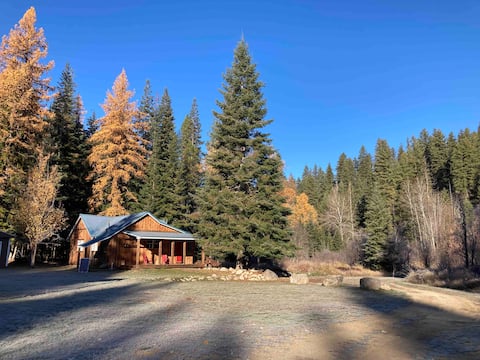 Lamb Creek Retreat. Off-grid adventure & rest!