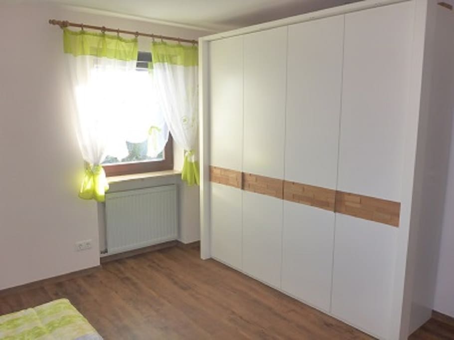 Schrank im Doppelzimmer