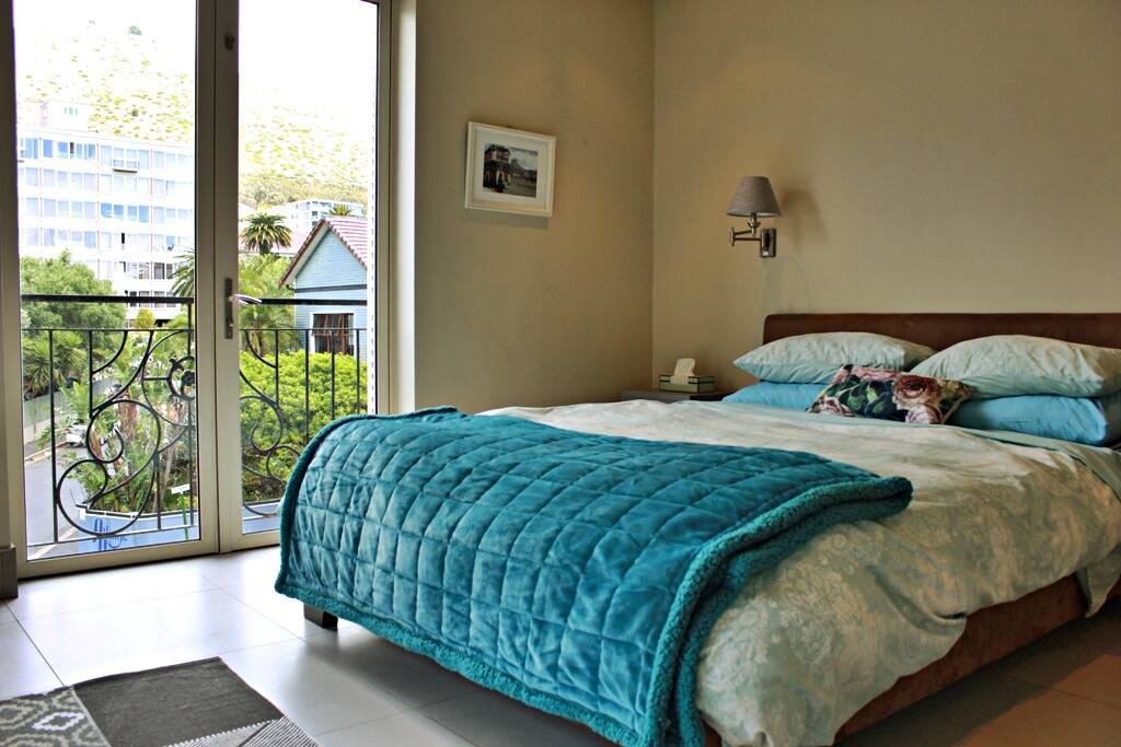 Comfy bed with quality linens and new mattress.