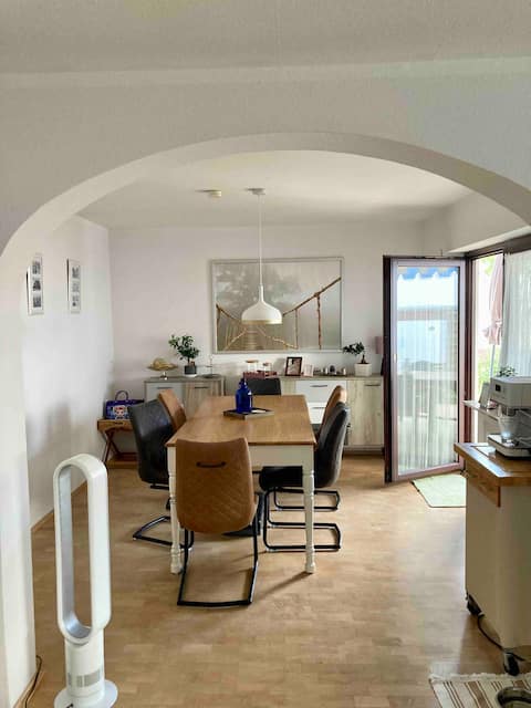 Cozy with BREAKFAST LEGOland nearby