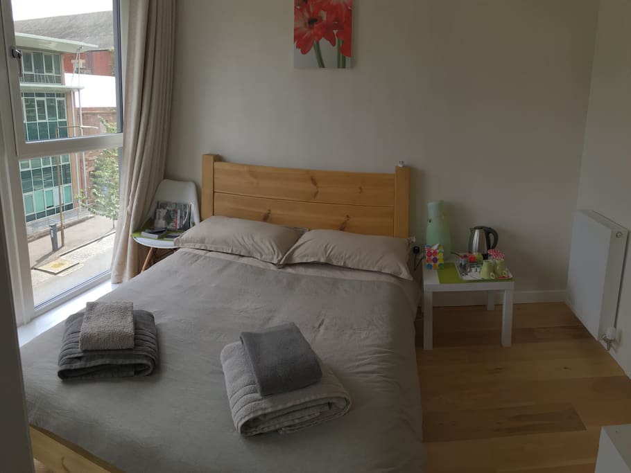 Bedroom (double bed)