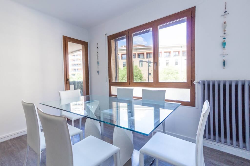 Dining space for six