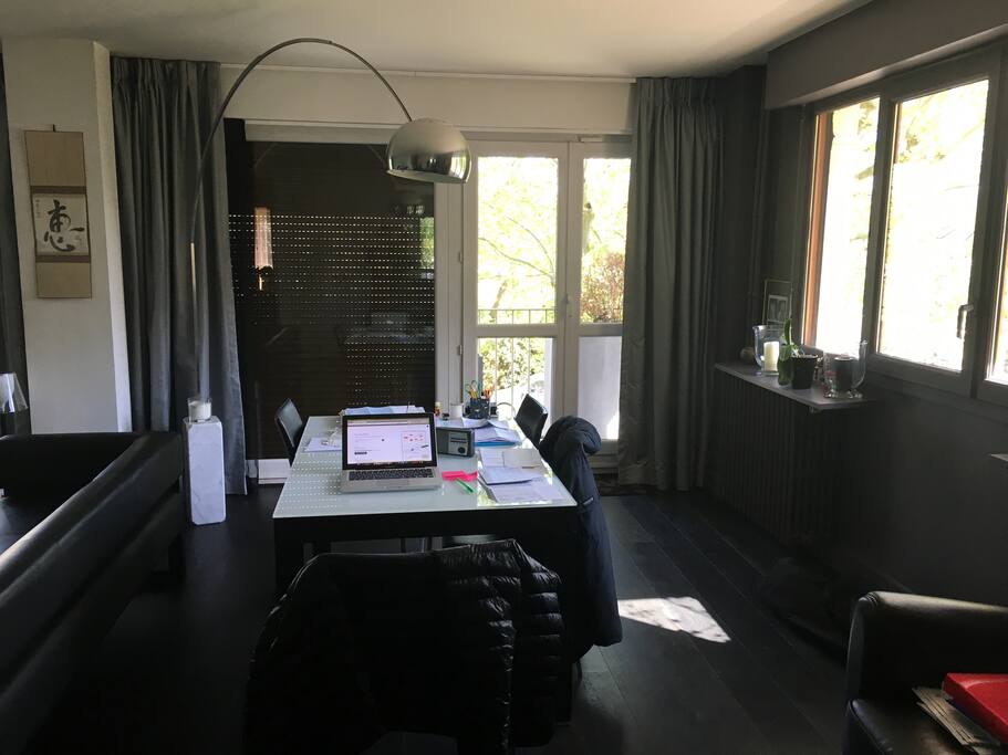 SALON