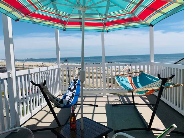 Incredible Beach House -Spectacular Ocean View! gallery image 3