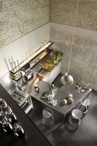 Luxury modern Apartment at Ponte Vecchio gallery image 4