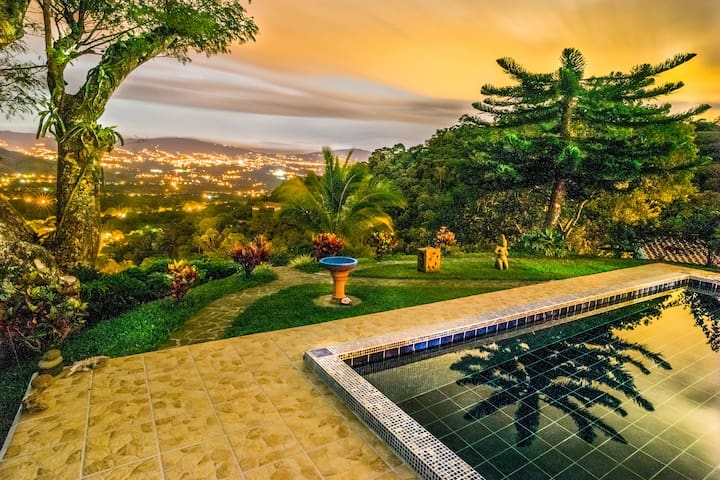 Piece of Paradise is now in Atenas