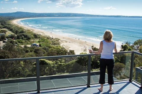 Ocean Reach, Pambula Beach. Beach front luxury.