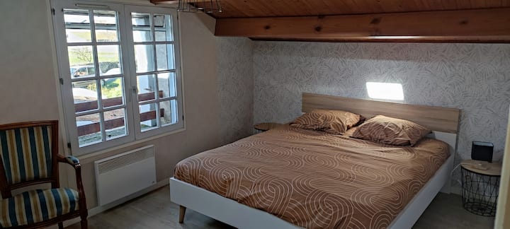 Kitanda cha ghorofa ya 1 cha chumba cha kulala 160