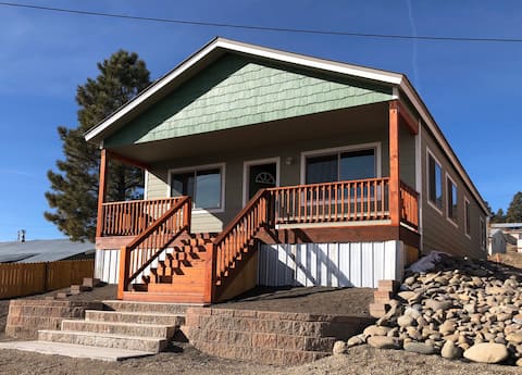 South Downtown Pagosa Springs 3BR/2BA Home
