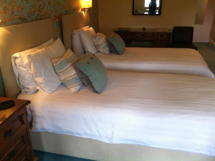 Guest room