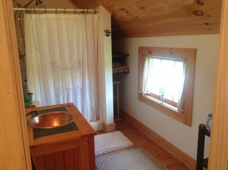 Boston Magazine Pick! Barn Loft Guest suites for Rent in Hinesburg, Vermont, United States