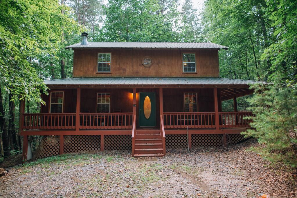 A beautiful getaway in the woods