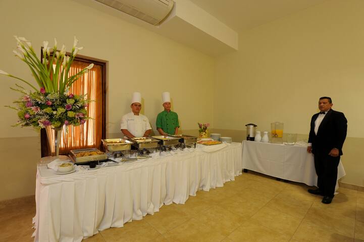 Descansar, Comer , Nadar  ( Con Desayuno Buffet )