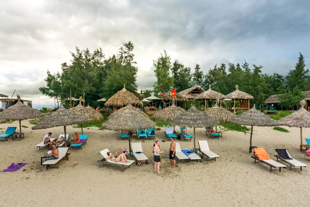 Soul Beach Bar & Restaurant Right on the beach