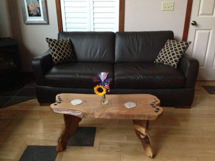 Hip Studio Loft, Near University Oregon - Eugene, OR