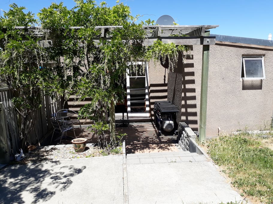 Private Shaded Outdoor Area & BBQ