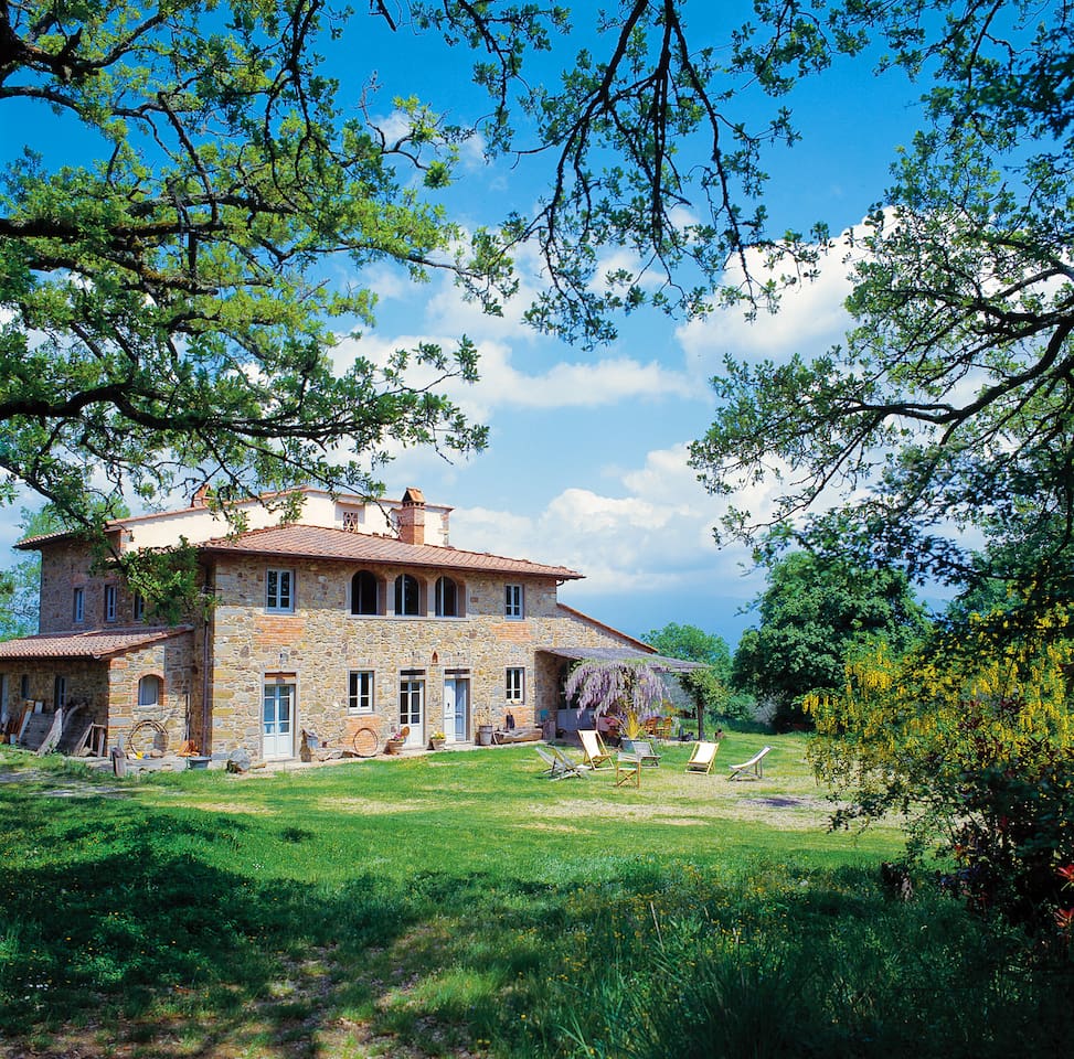 Large 17th Century stone farmhouse with private pool in Tuscany