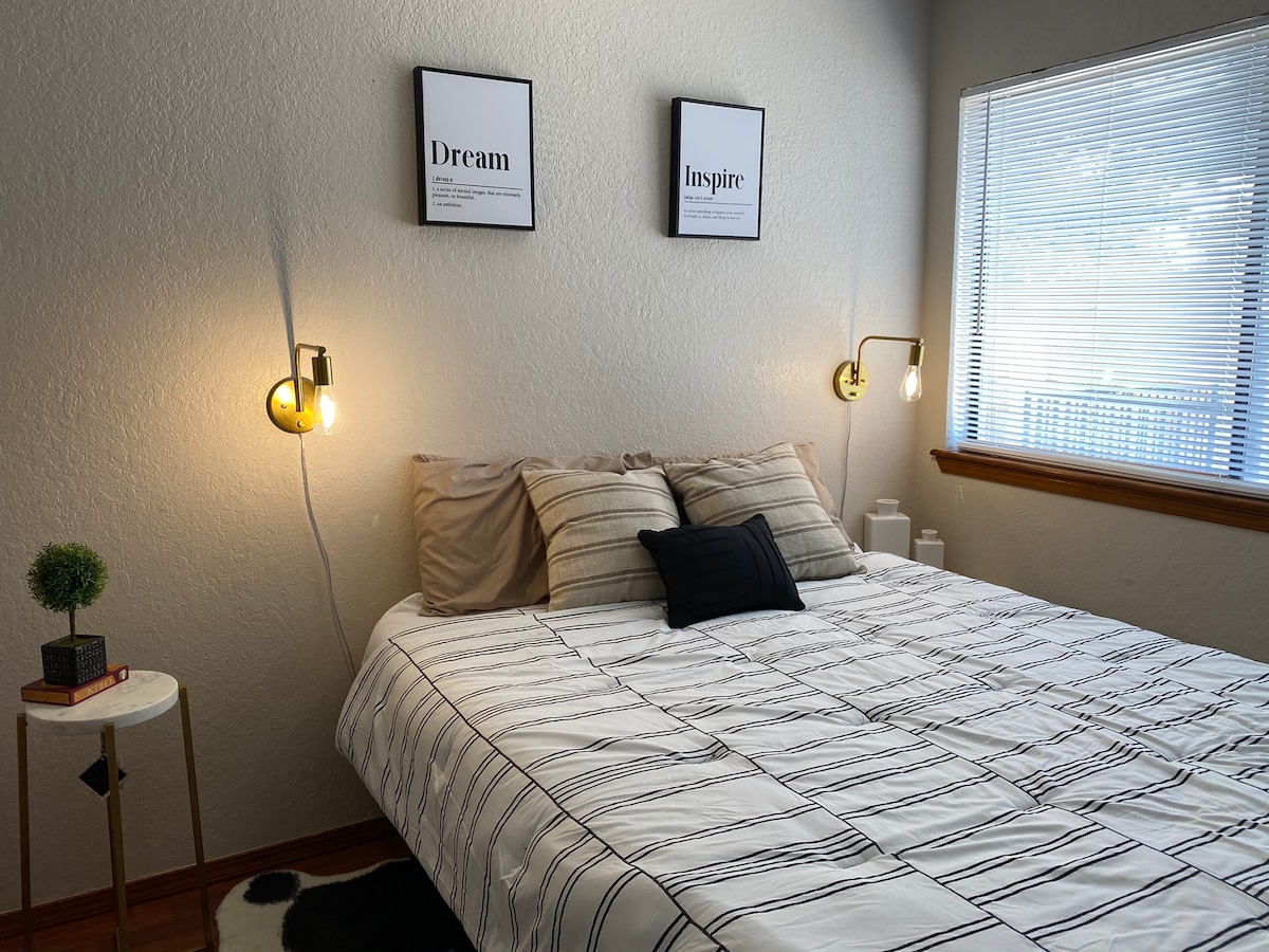 Pohodlný pedikový matrac  Tempur, ktorý vám počas cestovania poskytne dobrý odpočinok.