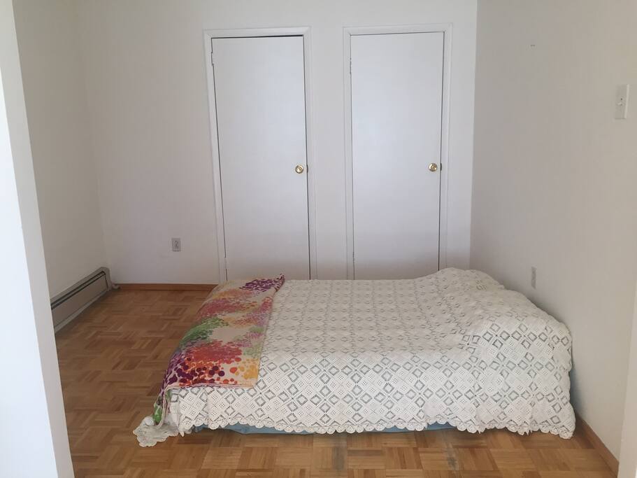 Full size air mattress