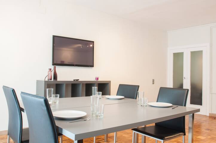 Autèntic Arc de Triomf Apartment gallery image 4