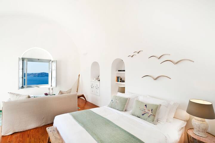 Antelmi luxury villa caldera firostefani gallery image 4