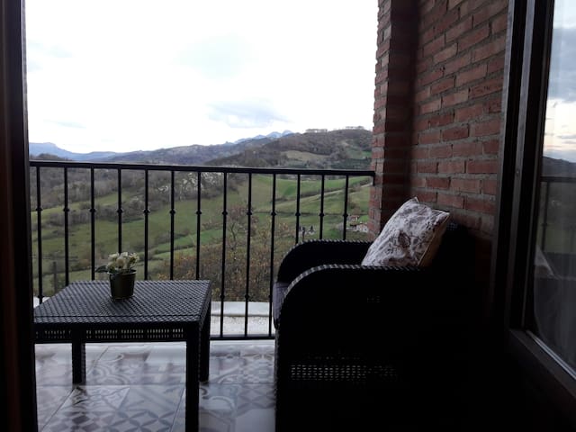 Loft con terraza (El Llanin)